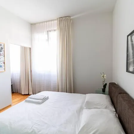 Charming 1br Flat Near - Fb1 *